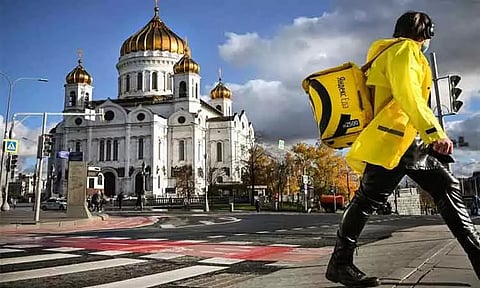 18-65 வயது ஆண்களுக்கு ரஷிய விமான நிறுவனங்கள் டிக்கெட் விற்பனை செய்ய மறுப்பதாக தகவல்