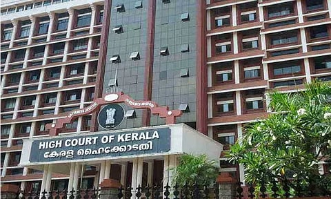 கேரளாவில் நடத்தப்பட்ட முழு அடைப்பு போராட்டத்துக்கு ஐகோர்ட்டு கண்டனம்