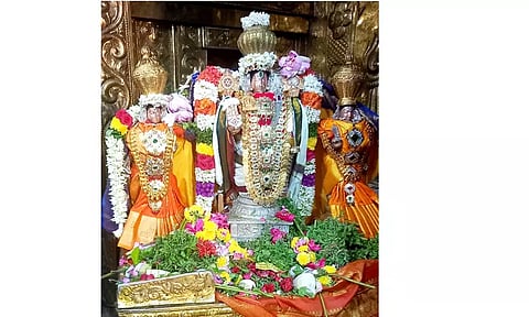 பெருமாள் கோவில்களில் சிறப்பு வழிபாடு