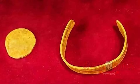 துபாயில் இருந்து மதுரை வந்த பயணியிடம் ரூ.35 லட்சம் கடத்தல் தங்கம் பறிமுதல்