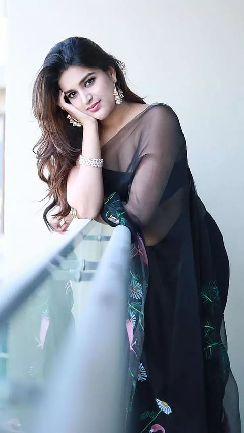 நடிக்க வரவில்லை என்றால்...  நிதி அகர்வால்