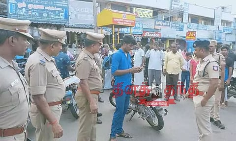 வாகன தணிக்கையை போலீஸ் சூப்பிரண்டு ஆய்வு