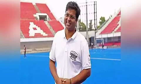 திறமையான வீரர்களை உருவாக்க செயற்கை இழை மைதானங்கள் அவசியம் - ஆக்கி இந்தியா தலைவர் திலிப் திர்கே