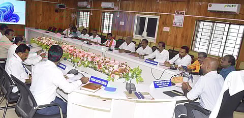 வாக்குச்சாவடி மையங்கள் மறுசீரமைப்பு ஆலோசனை கூட்டம்