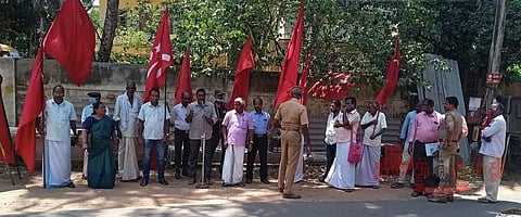 குலசேகரம்-திருவரம்பு சாலையை விரிவாக்கம் செய்யக்கோரி மார்க்சிஸ்ட் கம்யூனிஸ்டு மறியல் செய்ய முயற்சி