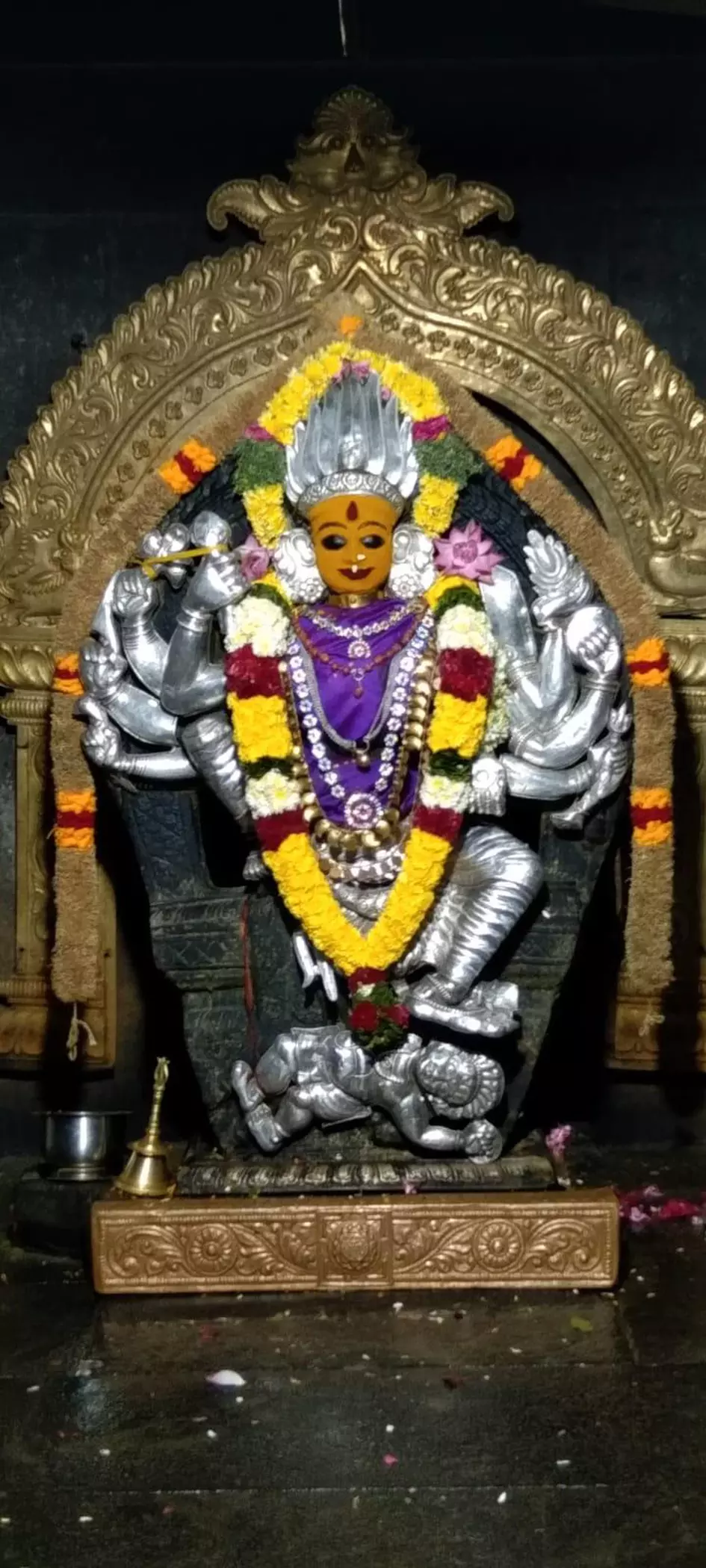 கோபி பகுதி கோவில்களில் நவராத்திரி சிறப்பு வழிபாடு