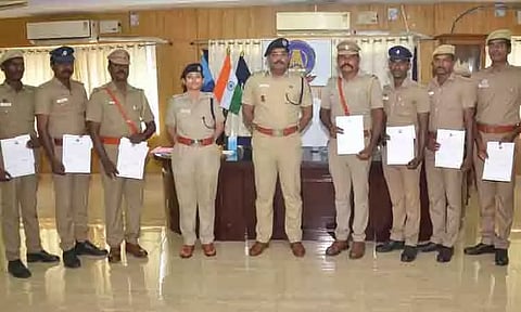 தனிப்படை போலீசாருக்கு டி.ஐ.ஜி. பாராட்டு