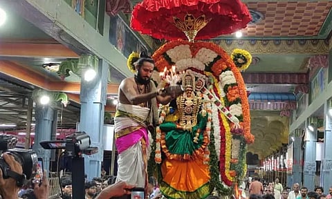 குலசேகரன்பட்டினம் தசரா 4-ம் திருநாள் - அன்னை முத்தாரம்மன் இன்று மயில் வாகனத்தில் எழுந்தருளல்