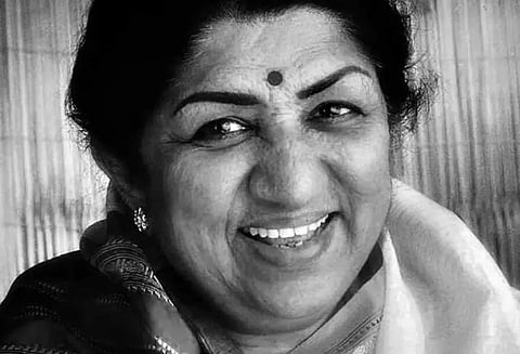 Cமுதல்-மந்திரி ஷிண்டே தொடங்கி வைத்தார்