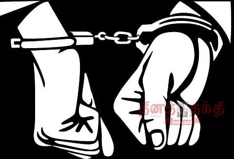 போலி பாஸ்போர்ட்டில் சிங்கப்பூர் சென்று திரும்பியவர் கைது