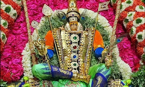 குலசை தசரா திருவிழா: முத்தாரம்மன் இன்று காமதேனு வாகனத்தில் பவனி