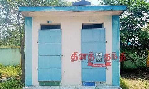 2 ஆண்டுகளாக பூட்டிக்கிடக்கும் நோயாளிகளுக்கான கழிவறைகள்