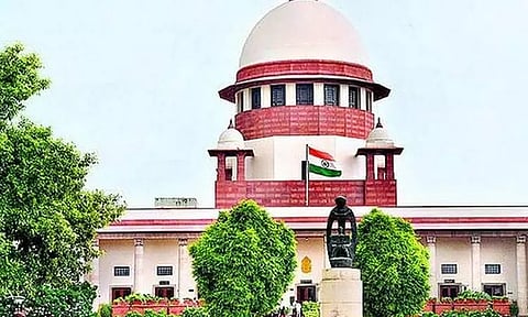 நீட் தேர்வுக்கு எதிரான தமிழக அரசின் ரிட் மனு விசாரணைக்கு ஏற்பு - சுப்ரீம் கோர்ட்டு உத்தரவு