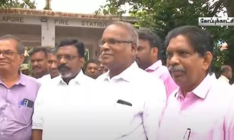 சமூக நல்லிணக்க மனித சங்கிலிக்கு அனுமதி வழங்கக் கோரி கம்யூனிஸ்ட், வி.சி.க. தலைவர்கள் ஐகோர்ட்டில் மனு