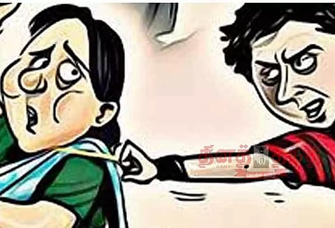 மூதாட்டியிடம் 7¾ பவுன் சங்கிலி பறிப்பு