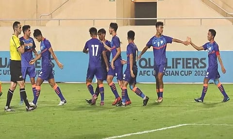 17 வயதுக்கு உட்பட்டோருக்கான ஆசிய கோப்பை கால்பந்து தகுதிச்சுற்று: குவைத் அணியை வீழ்த்தி இந்தியா அபாரம்!