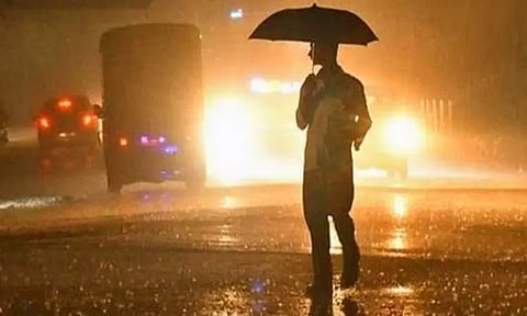 வடகிழக்கு பருவமழை அக்டோபர் 4-வது வாரத்தில் துவங்க வாய்ப்பு - வானிலை ஆய்வு மையம் தகவல்