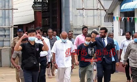 சிக்கல் சிங்காரவேலர் கோவிலில்‌ சிங்கப்பூர் அமைச்சர் சாமி தரிசனம்