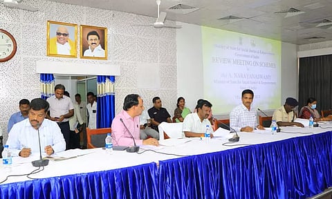 மத்திய அரசுத் திட்டங்களின் செயல்பாடு குறித்து கண்காணிக்க குழுக்கள் அமைக்கப்பட உள்ளன - மத்திய இணை மந்திரி தகவல்