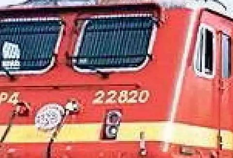 தென்மாவட்ட ரெயில்கள் போக்குவரத்தில் மாற்றம்