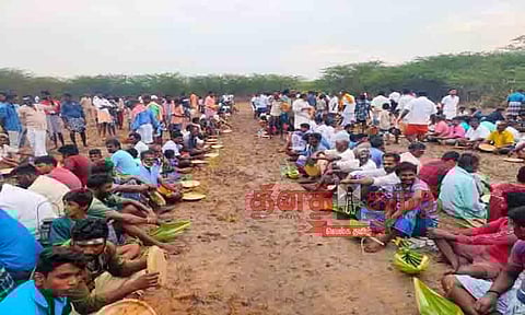 ஆண்கள் மட்டுமே பங்கேற்ற வினோத திருவிழா