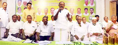 வெளிநாட்டு நிறுவனங்களுக்கு தடை கோரி போராட்டம் - விக்கிரமராஜா