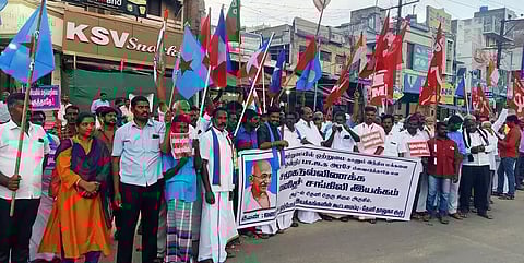 தேனி உள்பட 7 இடங்களில் சமூக நல்லிணக்க மனித சங்கிலி