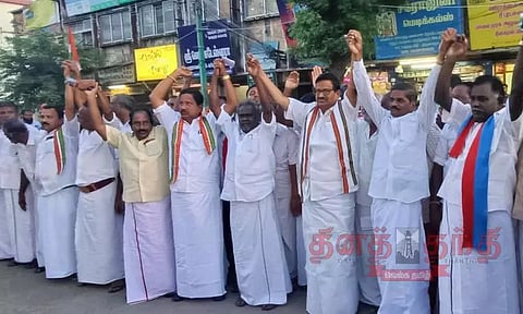 சமூக நல்லிணக்க மனித சங்கிலி போராட்டம்