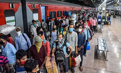 முன்பதிவில்லா டிக்கெட் மூலம் இந்திய ரெயிவேக்கு வருவாய் 6 மடங்கு உயர்வு..!