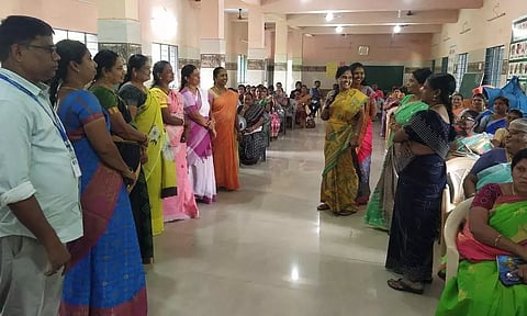 பழனியில் பள்ளி ஆசிரியர்களுக்கு பயிற்சி