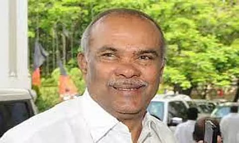 எடப்பாடி பழனிசாமி-ஓ.பன்னீர்செல்வம் கடிதங்களை இதுவரை படிக்கவில்லை-சபாநாயகர் அப்பாவு பேட்டி