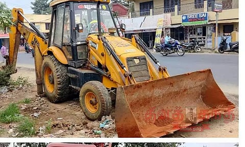களியக்காவிளை அருகே செம்மண் கடத்திய டெம்போ, பொக்லைன் எந்திரம் பறிமுதல்