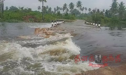 தேவூர் அருகே சரபங்கா நதியில் மீண்டும் வெள்ளம்: 4 தரைப்பாலங்கள் தண்ணீரில் மூழ்கின போக்குவரத்து பாதிப்பு