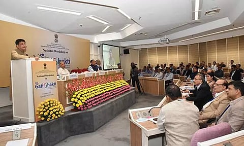 சரக்கு போக்குவரத்து திறனை மேம்படுத்துவதன் மூலம் ஆண்டுக்கு ரூ.10 லட்சம் கோடி சேமிக்கலாம்: மந்திரி பியூஷ் கோயல்