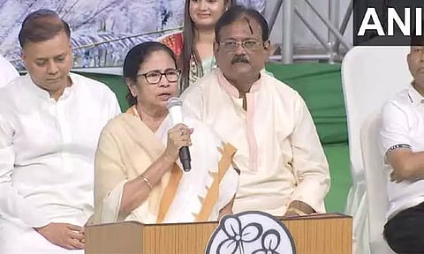 இன்று பாஜக ஆட்சியில் இருப்பதால் அதிகாரத்தை காட்டுகிறது - ஆனால் நாளை...? -மம்தா பானர்ஜி பரபரப்பு பேச்சு