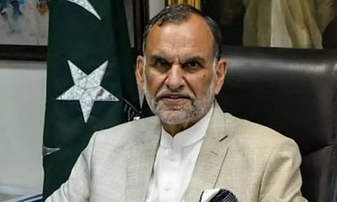 பாகிஸ்தான் ராணுவ தளபதிக்கு எதிராக டுவீட் செய்த இம்ரான் கான் கட்சியைச் சேர்ந்த எம்.பி கைது..!