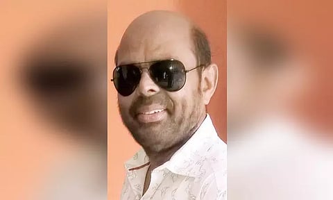 பட அதிபர் வி.ஏ.துரை வில்லன் ஆனார்