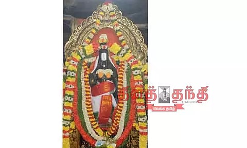 பெருமாளுக்கு சிறப்பு திருமஞ்சனம்