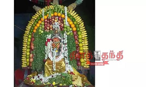 ஆஞ்சநேயருக்கு சிறப்பு திருமஞ்சனம்