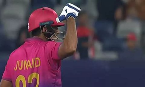 டி20 உலகக்கோப்பை: ஐக்கிய அரபு அமீரக வீரர் 109 மீட்டர் தூரம் சிக்ஸ் அடித்து அசத்தல்..!