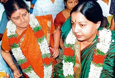 ஆஞ்சியோ செய்யாதது ஏன்...? நாங்கள் பிரிந்தது ஓர் நாடகம்...! எந்த விசாரணைக்கும் தயார் - அதிரவைக்கும் சசிகலா