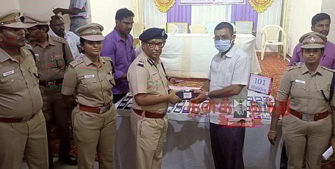 திருட்டு போன 101 செல்போன்கள் மீட்பு; உரிமையாளர்களிடம் ஒப்படைப்பு