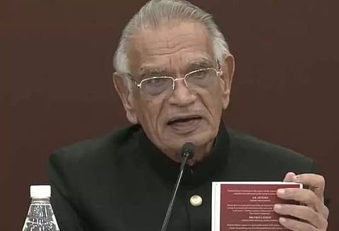 "குர்ஆன் மட்டுமல்ல கீதையும் ஜிகாத்தை கற்பிக்கிறது" காங்கிரஸ் மூத்த தலைவர் சர்ச்சை பேச்சு