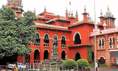 ரூ.10 ஆயிரம் கோடி மோசடி வழக்கில் கைதானவருக்கு ஜாமீன் மறுப்பு - ஐகோர்ட்டு உத்தரவு