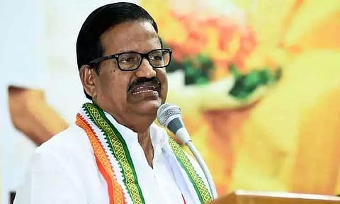 "தீபாவளி திருநாள் வெற்றியையும் வளர்ச்சியையும் கொண்டு வரட்டும் " - கே.எஸ்.அழகிரி வாழ்த்து