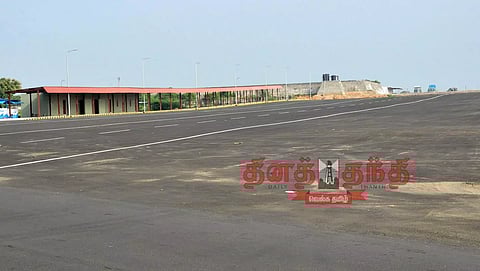 சோலார் பஸ் நிலையம் அமைக்கும் பணி தீவிரம்