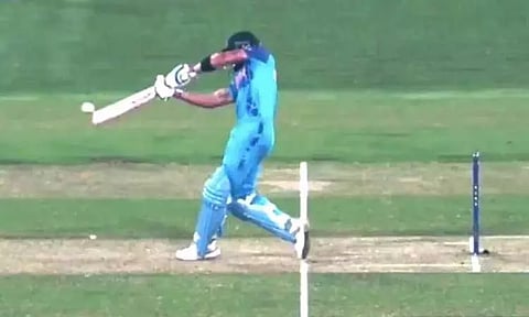 கடைசி ஓவரில் சர்ச்சைக்குள்ளான நோ பால்...! பொங்கியெழும் பாகிஸ்தான் முன்னாள் வீரர்கள்