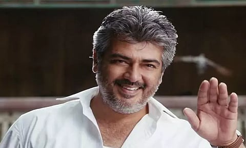 ரசிகர்களை சந்தித்த அஜித்