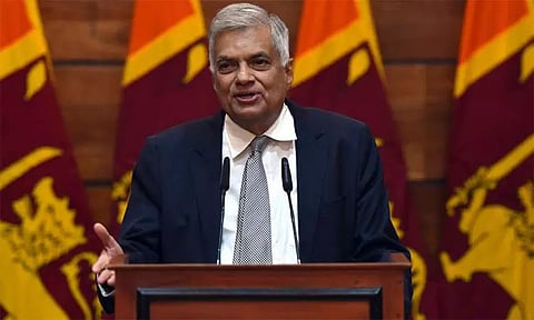 சந்திரிகாவை கொல்ல முயன்ற வழக்கில் இருந்து தமிழர்கள் 8 பேர் விடுதலை ரணில் விக்கிரமசிங்கே பொதுமன்னிப்பு வழங்கினார்.