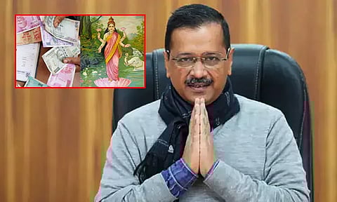 தொடர் சர்ச்சையில் ரூபாய் நோட்டுகள்... லட்சுமி, விநாயகர் படம் இடம்பெற கெஜ்ரிவால் வலியுறுத்தல்